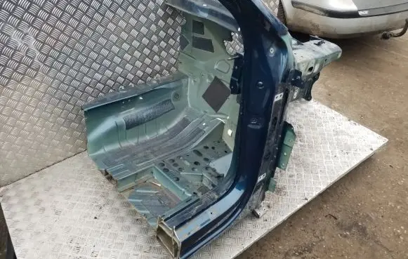 Audi e-tron Front quarter panel 