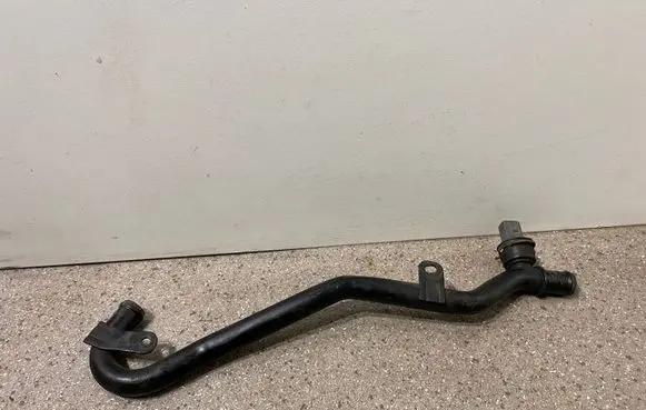 Volkswagen PASSAT CC Engine coolant pipe/hose 5N0121065