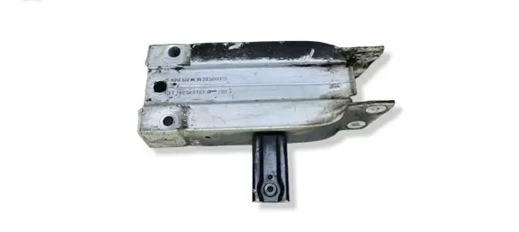 Mercedes-Benz E W212 Front bumper shock/impact absorber A2126200695