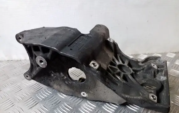 Jeep Cherokee III KJ Fuel pump bracket 90513034F
