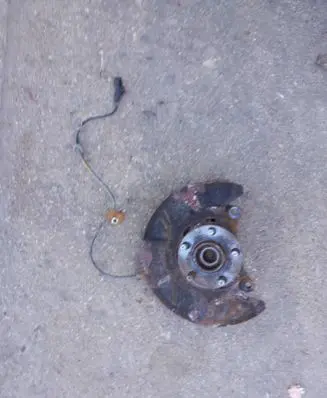 Subaru Legacy Front wheel hub spindle knuckle