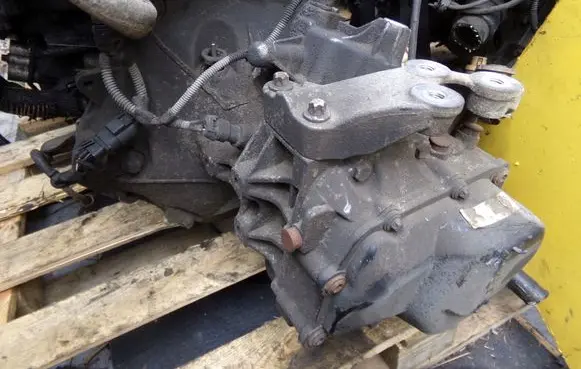 Opel Corsa E Manual 5 speed gearbox A15005262BB8F355 29SP43 BB8F355