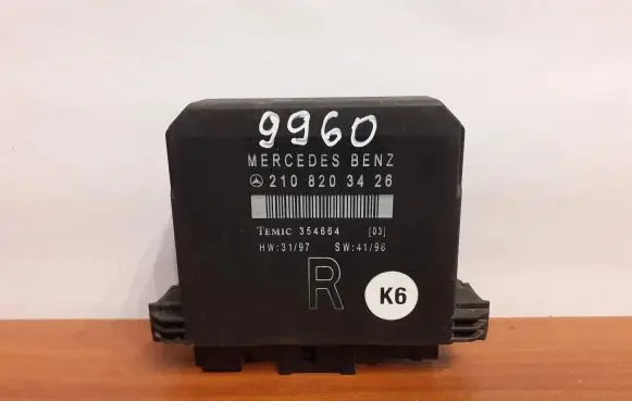 Mercedes-Benz E W210 Door control unit/module 2108203426 9960