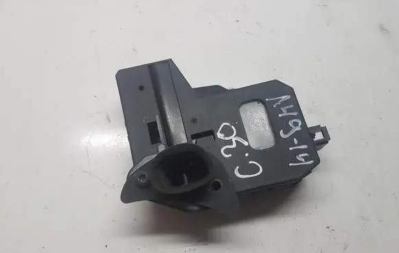Fuel tank cap lock