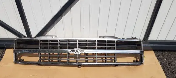 Chevrolet Tahoe Front grill