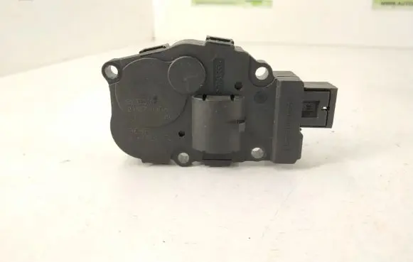 Mercedes-Benz C W204 Climate control unit A2218200042 2218200042