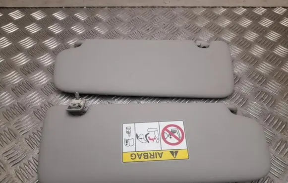 KIA Xceed Sun visor 088