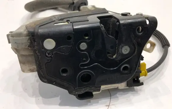 Audi A6 S6 C7 4G Front door lock 8J1837015C