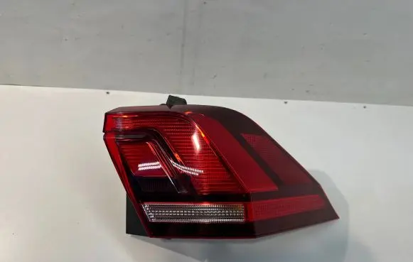 Volkswagen Tiguan Rear/tail lights 5N0945096C 00141749 2SD01251902