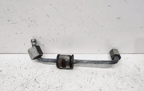 KIA Sportage Fuel injector supply line/pipe 314202A400