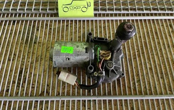 Mercedes-Benz G W461 W463 1st Gen Rear window wiper motor A0390216726 0390216726
