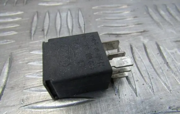 Volvo V70 Other relay 4rd00781400 4rd007814-00