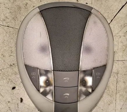 Mercedes-Benz E W211 Rear seat light A2118202001 0000222679 2JM00825710