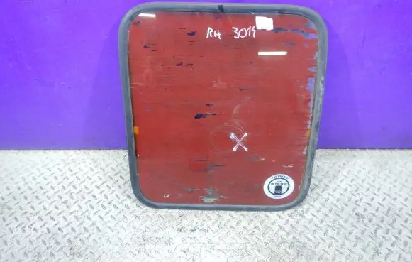 Fiat Ducato Front door window glass four-door