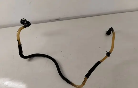 Ford Focus C-MAX Fuel line pipe
