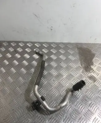 Volkswagen Touareg II Engine coolant pipe/hose 7P0819858B