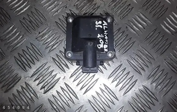 Seat Alhambra (Mk1) High voltage ignition coil