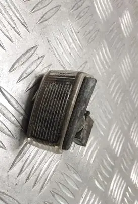 Volvo V70 Front fender indicator light