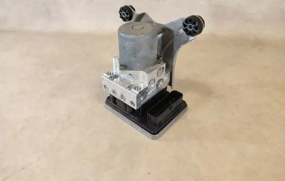 BMW 5 G30 G31 ABS Pump 34516895450