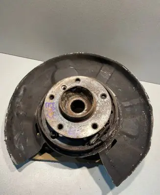 BMW 3 E92 E93 Rear wheel hub 0000018955