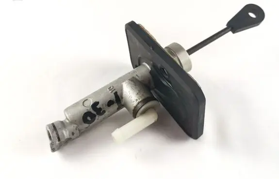 Clutch slave cylinder