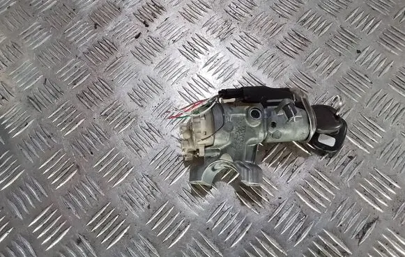 Toyota Previa (XR30, XR40) II Ignition lock 45020287