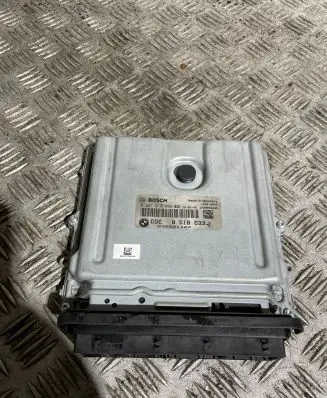 BMW X3 F25 Engine control unit/module 8518633 0281018666 1039S53005