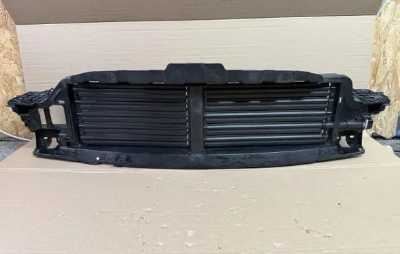 Volvo XC60 Radiator trim 31425365
