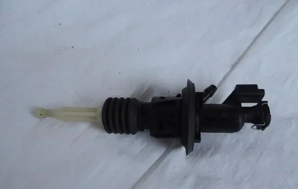 Opel Grandland X Clutch slave cylinder 9809425480