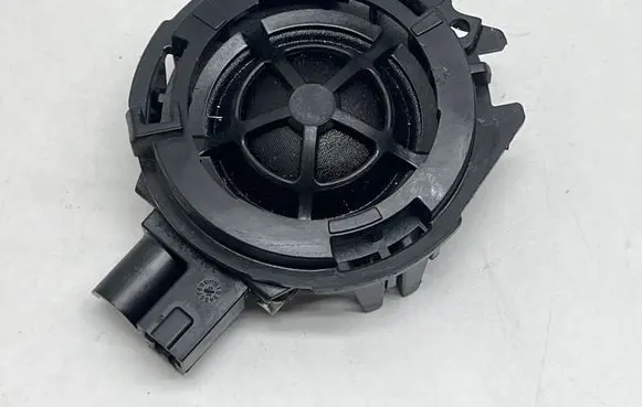 Audi Q3 F3 Front door high frequency speaker 83A035398 11065 20200804