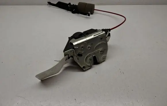 Mercedes-Benz ML W164 Tailgate/trunk/boot lock/catch/latch 2117400235 A2117400235