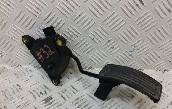 Nissan X-Trail T31 Accelerator throttle pedal 18002JG40A 0827B 00385