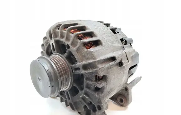 Volkswagen PASSAT B5.5 Generator/alternator 03L903023F