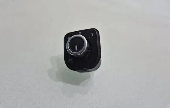 Volkswagen PASSAT CC Wing mirror switch 3C8959565B