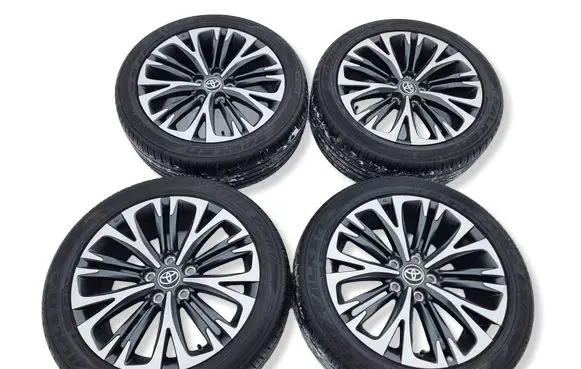 Toyota Yaris Cross R18 alloy rim 