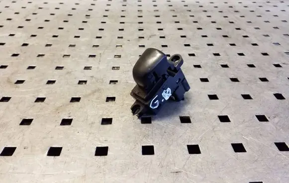 Nissan Juke I F15 Electric window control switch 254111KL5A