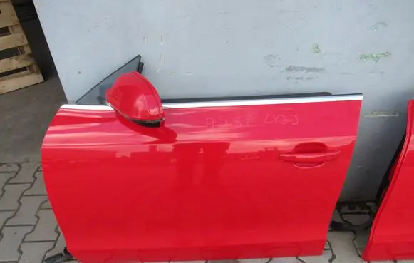 Audi A5 8T 8F Front door