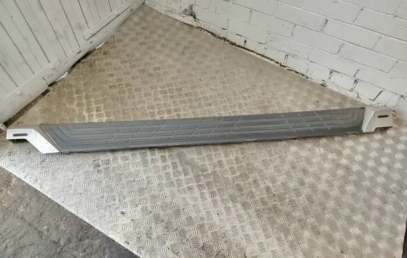 Mitsubishi Pajero Sill 7656A044 7656A046