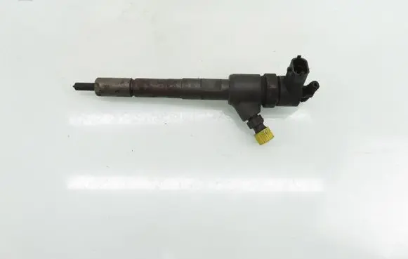 Opel Corsa C Fuel injector 0445110083