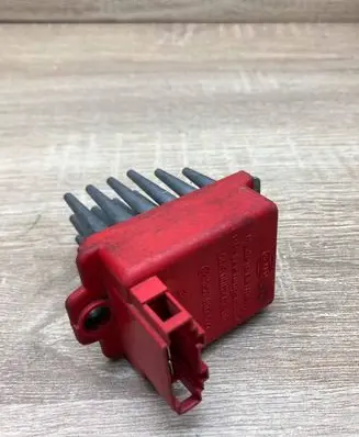 Audi A3 S3 8L Heater blower motor/fan resistor 357907521 5DS006467