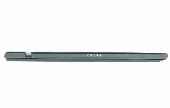Mercedes-Benz EQA Rubber seal rear door window/glass 
