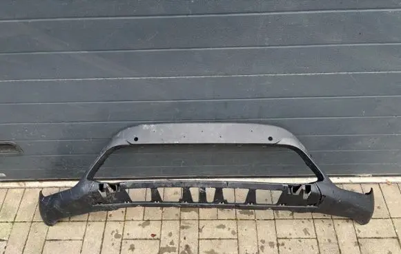 Front bumper lip
