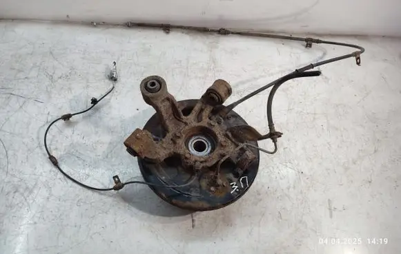 Rear wheel hub