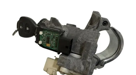 Toyota Auris 150 Ignition lock 450200204