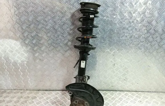 Audi A4 S4 B5 8D Rear wheel hub