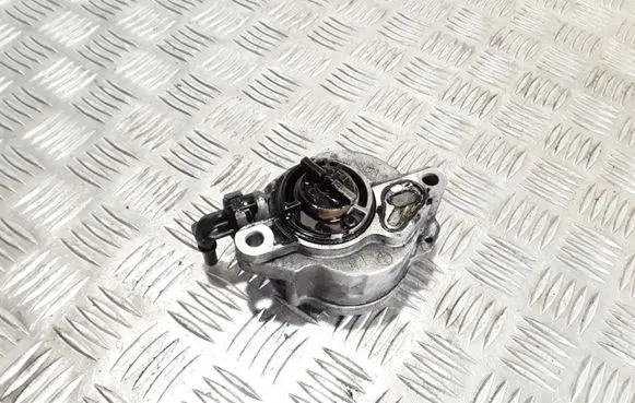 Peugeot 207 Vacuum pump D1561C2