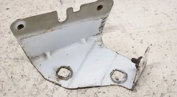 Opel Vivaro Fender mounting bracket 47903R 4318