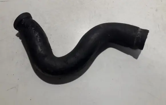 Volvo S70 V70 V70 XC Engine coolant pipe/hose