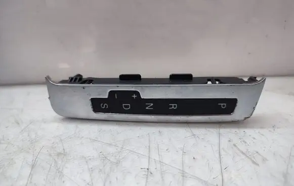 Audi Q7 4L Gear shift selector indicator 4L2713463A