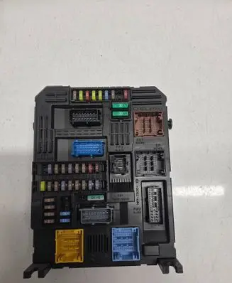 Peugeot Partner III BSM Control unit 9830707680 0702061620 28641125
